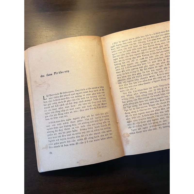 📖 Bà đại sứ (xb 1977) 602479