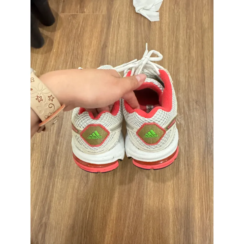 Giày thể thao 786056