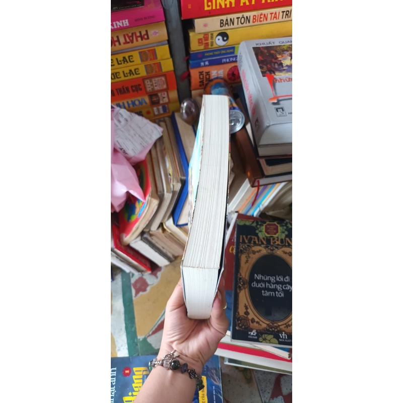 Người Trong Lưới- Chan Ho Kei 529191