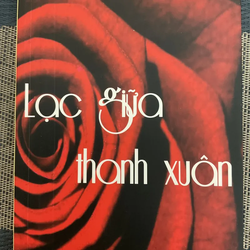 [HOT GIRL TỰ TRUYỆN] Lạc giữa thanh xuân - Khôi Nguyên Thảo 780662