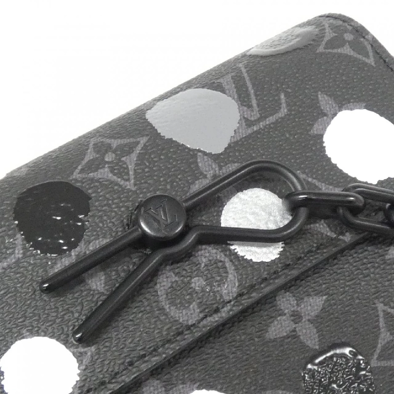 Túi xách vai Louis Vuitton Monogram Eclipse (LV X YK) Steamer Wearable Wallet M81935 - Hàng hiệu Chính hãng 768090