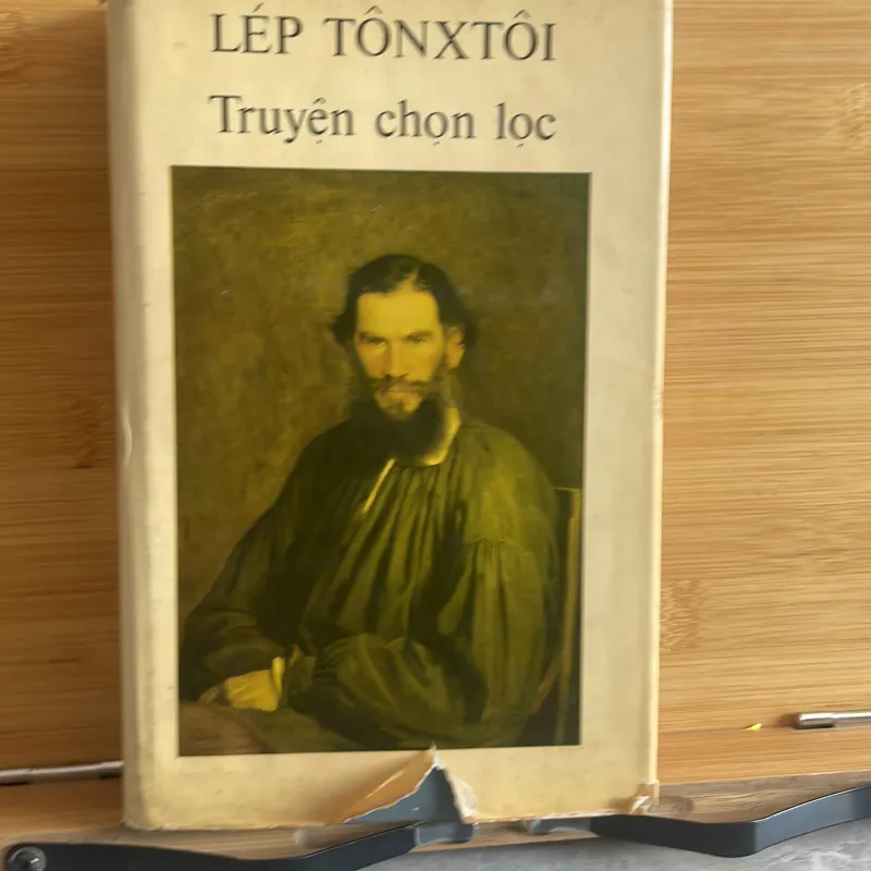 LÉP TỖNTÔI Truyện chọn lọc 689676