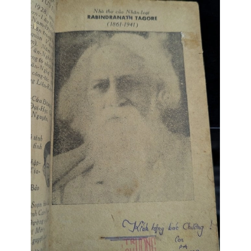 R.Tagore nhà thơ của nhân loại - Phan Lạc Tuyên và cộng sự 778554