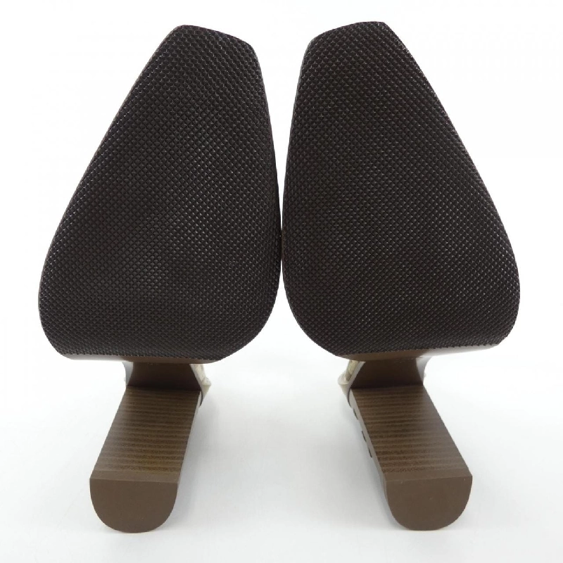 Giày FENDI - Hàng hiệu Chính hãng 830727