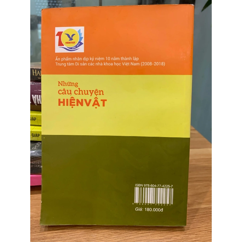Những câu chuyện hiện vật -NXB Thế Giới 782115