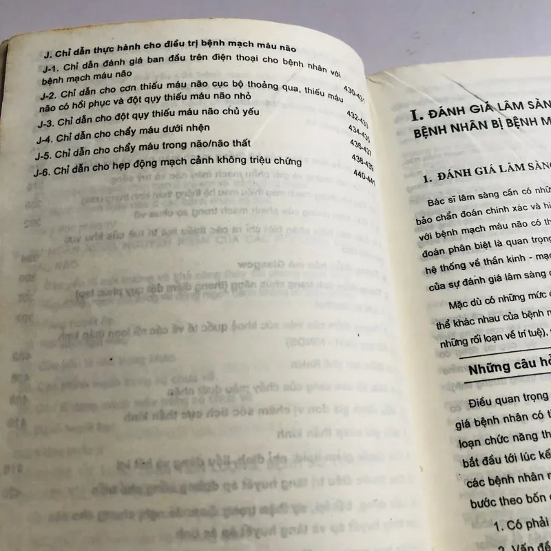 ĐỘT QUỊ MÁU NÃO 712245