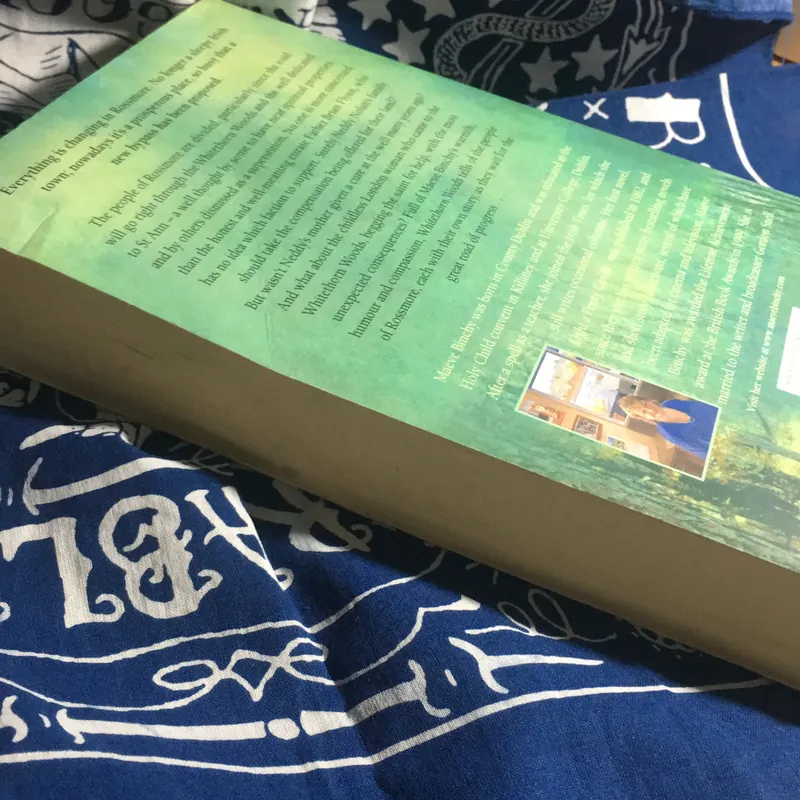 WHITETHORN WOODS-MAEVE BINCHY 711547