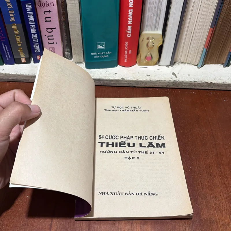 II Sách Võ Thuật: 64 Cước Pháp Thực Chiến Thiếu Lâm (Tập 2) - Trần Mẫn Tuấn - 2000 783710