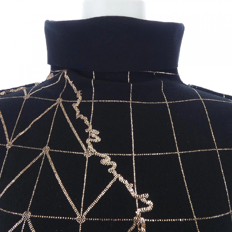 A-POC ABLE ISSEY MIYAKE Top - Hàng hiệu Authentic 775492