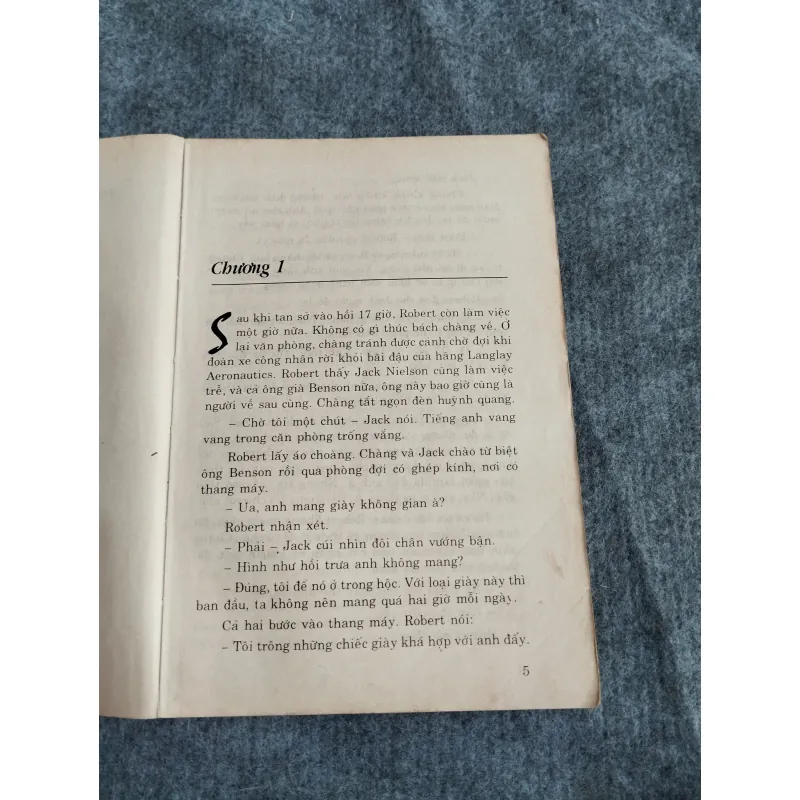 TÌM TRONG SƯƠNG CHIỀU - PATRICIA HIGHSMITH 574634