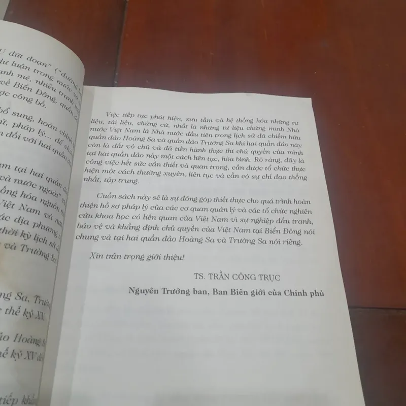 Chủ quyền quốc gia Việt Nam tại hai quần đảo HOÀNG SA và TRƯỜNG SA qua tư liệu 646989