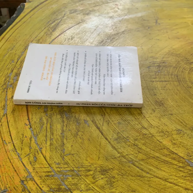 COMBO SỰ PHẢN BỘI CỦA GOOC-BA-TROP & BÍ ẨN VỀ CÁI CHẾT CỦA VLADIMIR MAIAKOVSKI 1009193