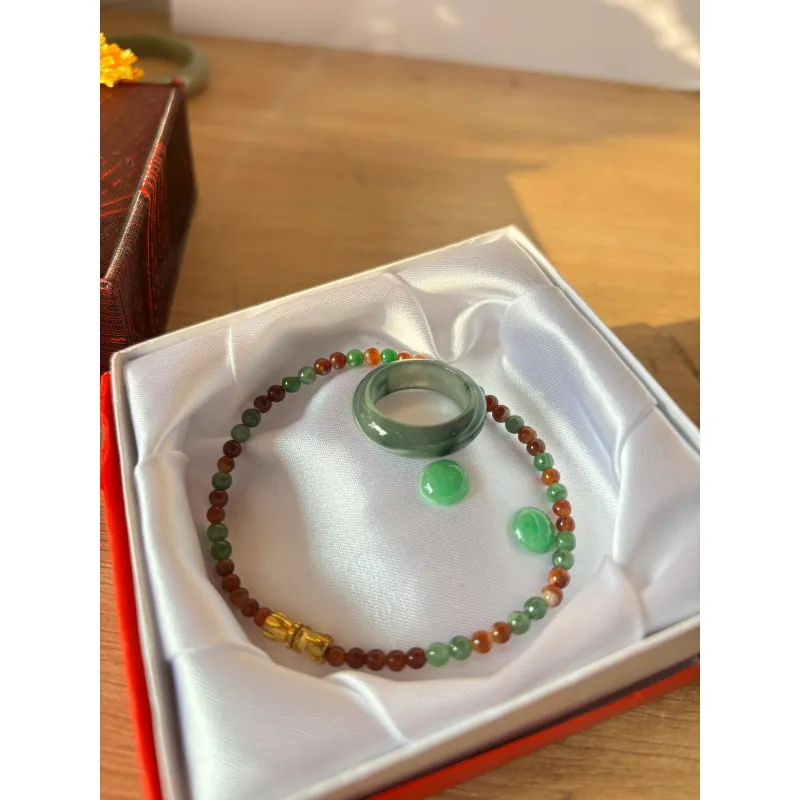 chuỗi hạt, nhẫn và mặt nhẫn phỉ thuý type A 797851