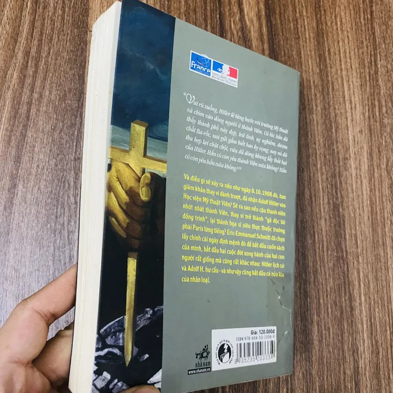 Nửa kia của Hitler -  Eric-Emmanuel Schmitt 1025733