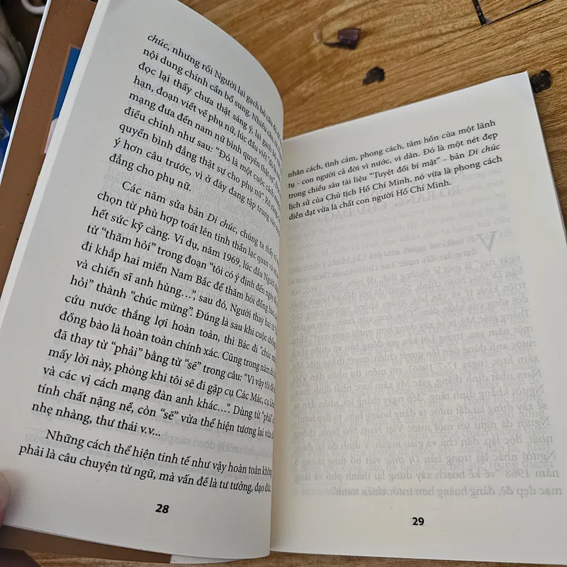 Xây dựng đất nước phồn vinh theo di chúc của chủ tịch Hồ Chí Minh 
 688743