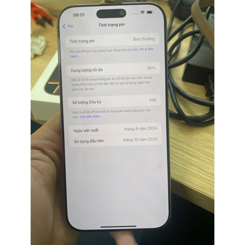 Điện thoại iPhone 16 Pro Max 256GB chính hãng màu vàng hình chữ nhật 589801