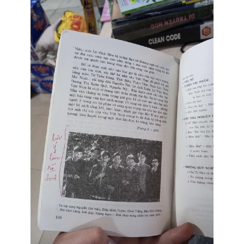 Nhà Văn Trong Nhà Trường - Anh Đức 2002 mới 80% viết Sách văn học HCM1004 1007479