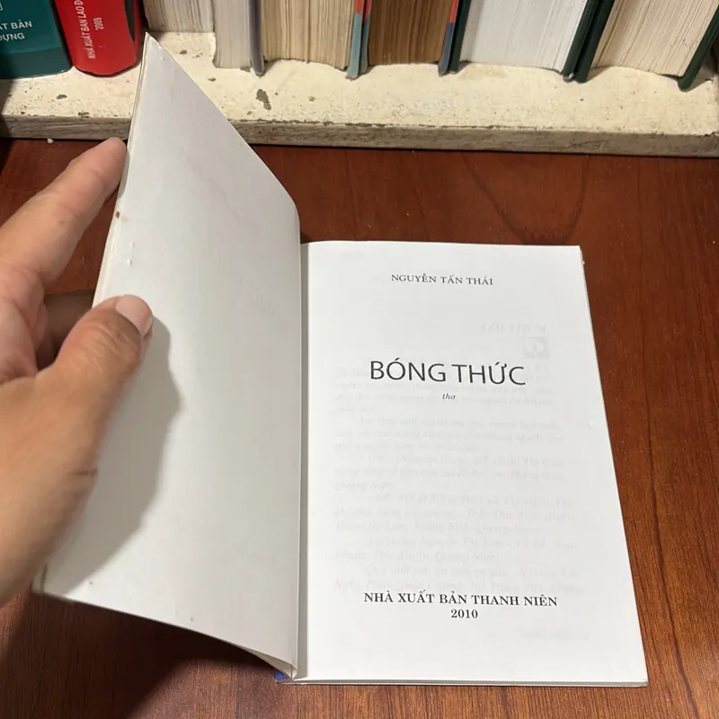 II Thơ: Bóng Thức - Nguyễn Tấn Thái - 2010 722494
