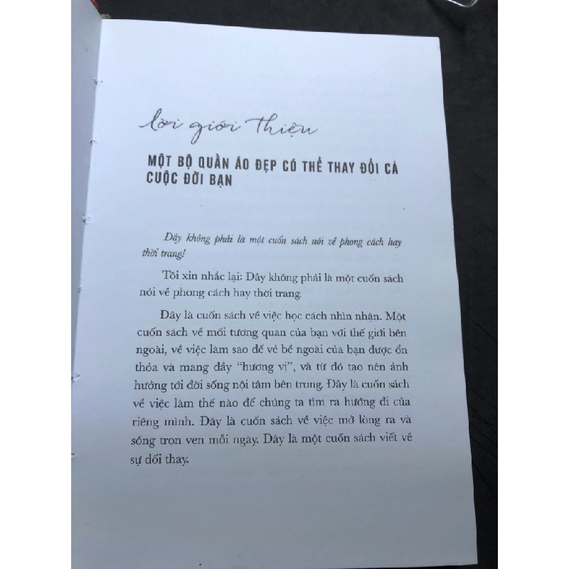 Đời thay đổi khi ta thay đồ, BÌA CỨNG, mới 85% bẩn nhẹ, George Brescia (Hoi) 197101