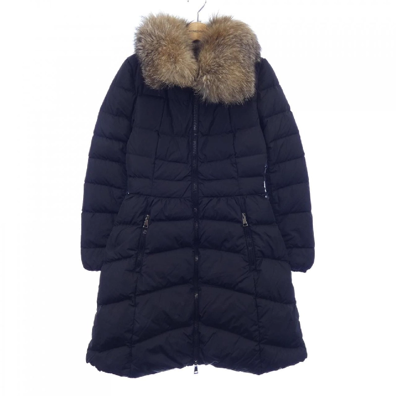 Áo khoác lông vũ MONCLER 642942