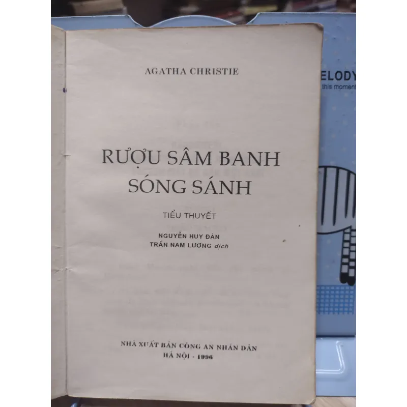 sách: Rượu Sâm Banh sóng sánh (Tiểu thuyết) - Agatha Christie (A2) 573631