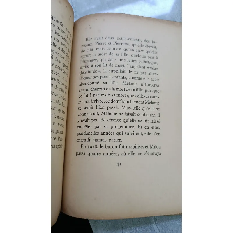 HUYỀN THOẠI VỀ NỮ NAM TƯỚC MÉLANIA 697380