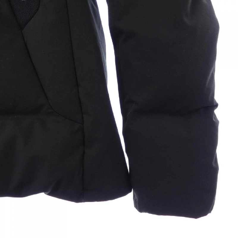 Áo khoác lông vũ DESCENTE DAWQGK40U - Hàng hiệu Authentic 816734