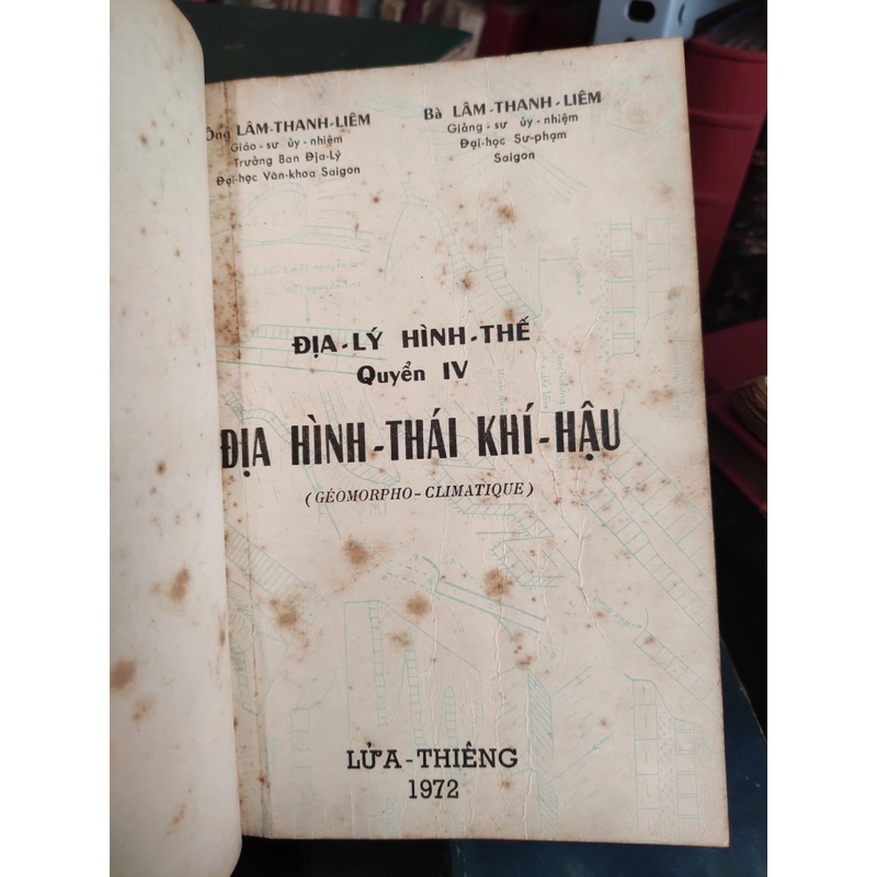 Địa lý hình thế - 4 quyển 299715