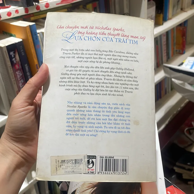 Lựa chọn của trái tim - Nicholas Sparks - new york times bestselling author nhã nam 1025657