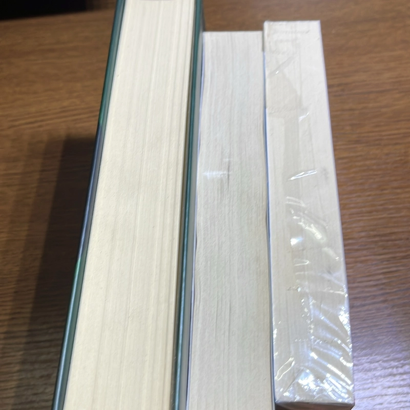 Mockingjay, Catching fire, The ballad of songbirds and snakes Suzanne Collins 473122