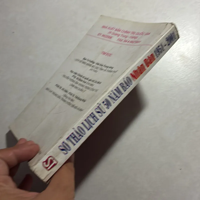 Sơ thảo lịch sử 50 năm làm báo Nhân Dân 736571