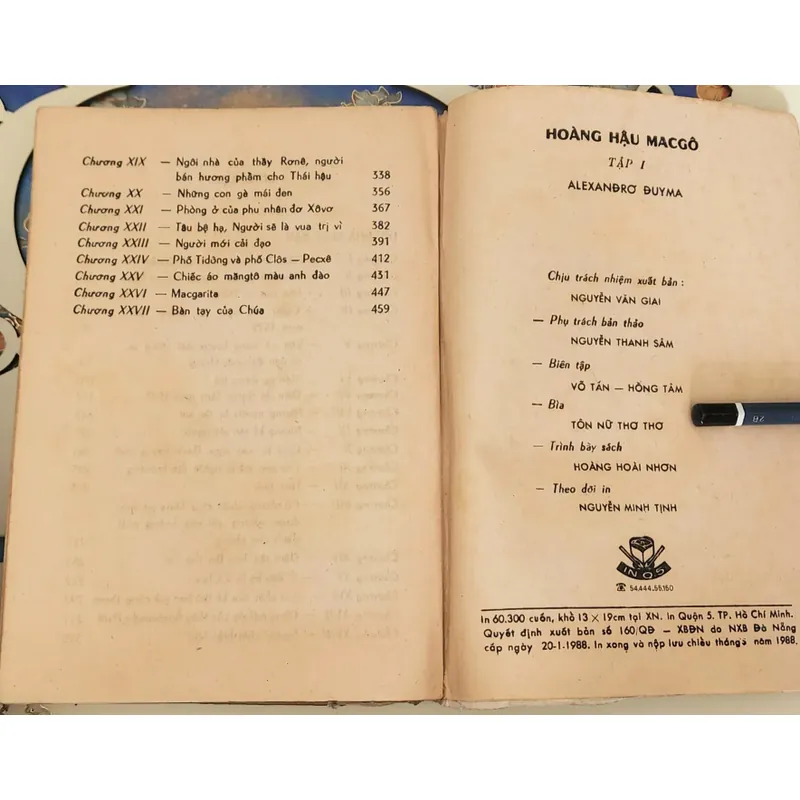 Alexandre Dumas cha - trọn bộ 2 tập HOÀNG HẬU MARGOT 703496