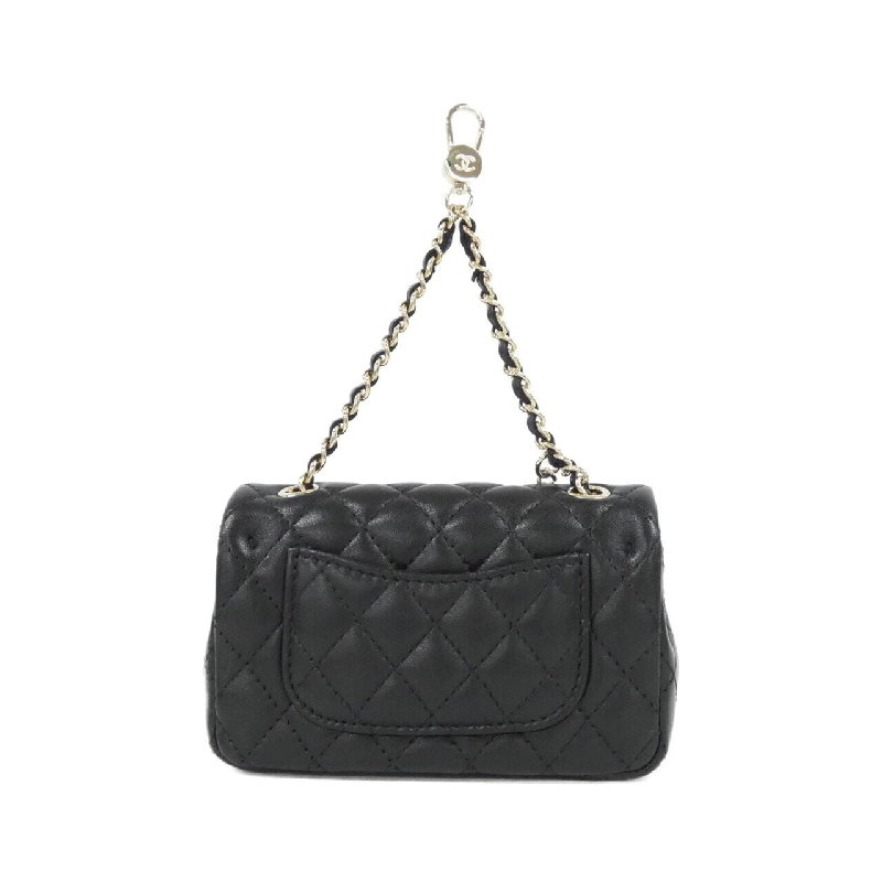 Charm túi AP4760 của Chanel 623514