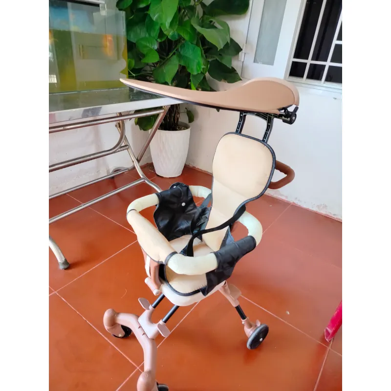 Xe đẩy em bé gấp gọn tiện lợi xài vài lần 930906