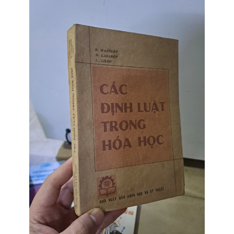 Các định luật trong hóa học mới 80% ố vàng 1983 HCM0308 GIÁO TRÌNH, CHUYÊN MÔN 920155