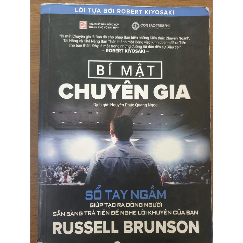 Sổ Tay Ngầm - Bí Mật Chuyên Gia (Russell Brunson, Nguyễn Phúc Quang Ngọc dịch) 494977