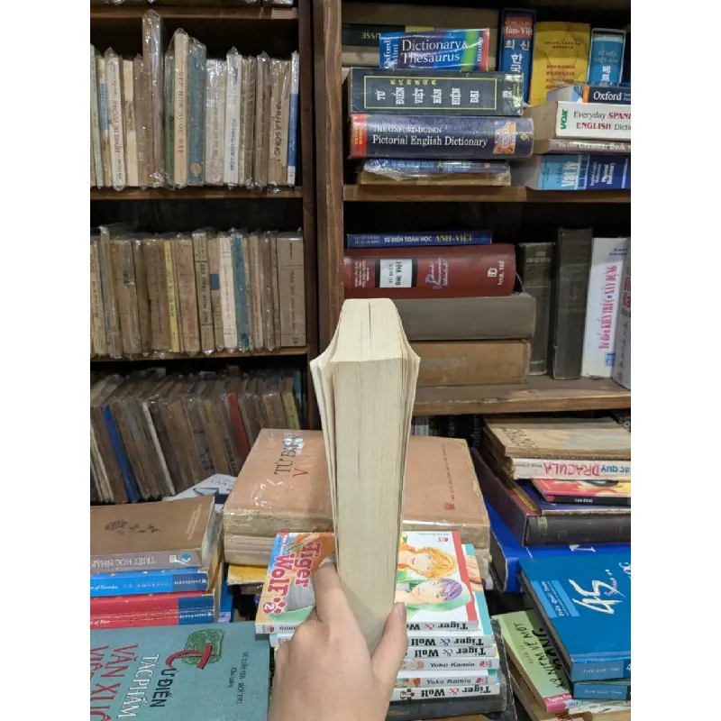 Fourth Wing - Rebecca Yarros 718929