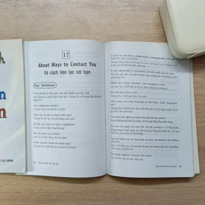 2 quyển sách học tiếng Anh (2009 & 2011) 927819
