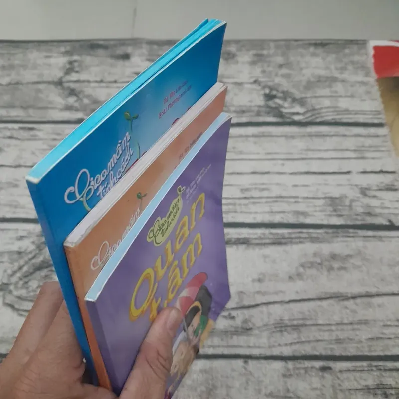 Xây dựng tính cách: 3 quyển cho bé học mầm nhân cách tốt đẹp- Thật thà, Tự tin, Quan tâm 697351