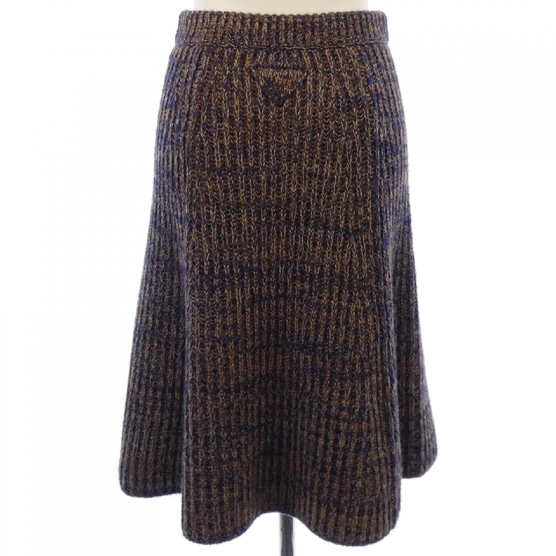 Chân váy hình tam giác logo PRADA 21559 SOOO 172F - Hàng hiệu Authentic 819359