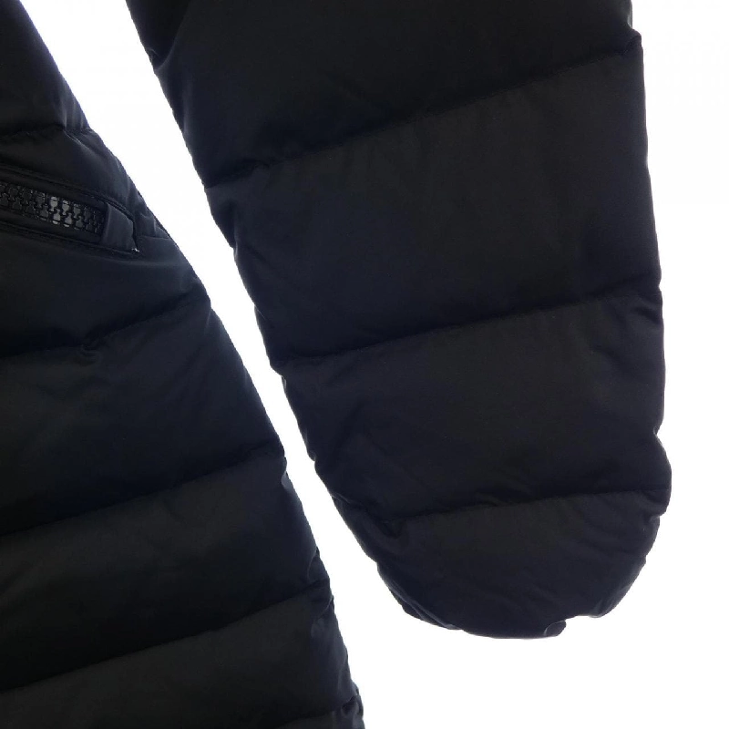 Áo khoác lông vũ MONCLER 633465