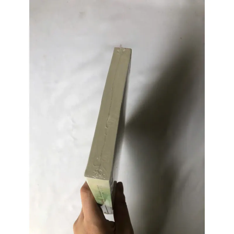 Bốt Điện Thoại Bên Rìa Thế Giới - Laura Imai Messina 735060