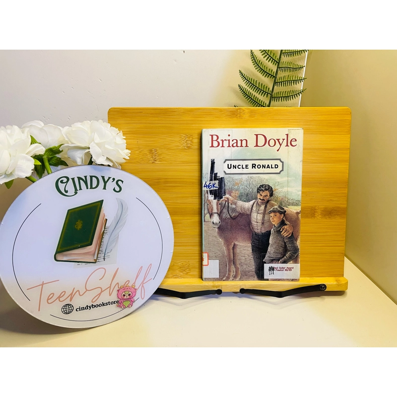 [Sách tiếng Anh 2hand] Like new 90% - Uncle Ronald – Brian Doyle 531286