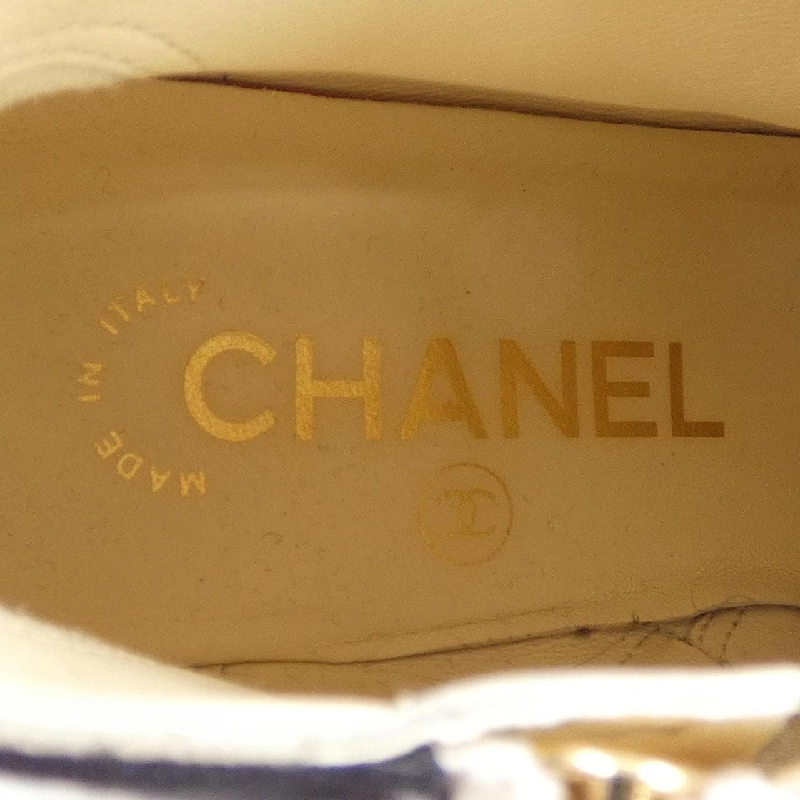 【Khuyến mãi】Giày bốt CHANEL 661905