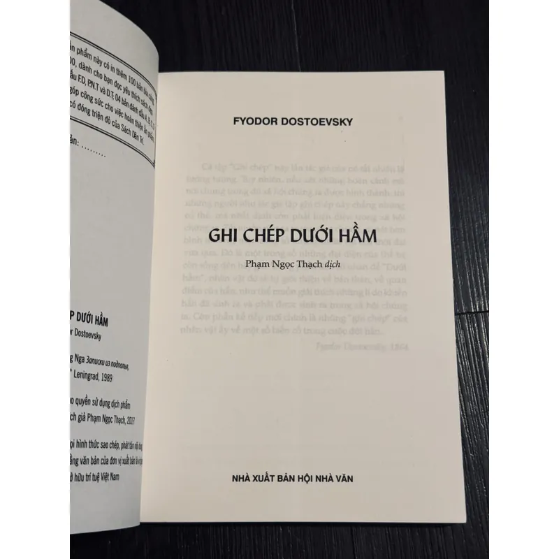 Ghi chép dưới hầm 596775
