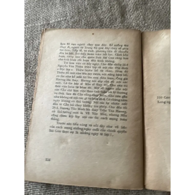 Sài Gòn Trong Ánh Chớp Chói Lọi Của Lịch Sử - Thành Tín (bút danh của Bùi Tín)  796444