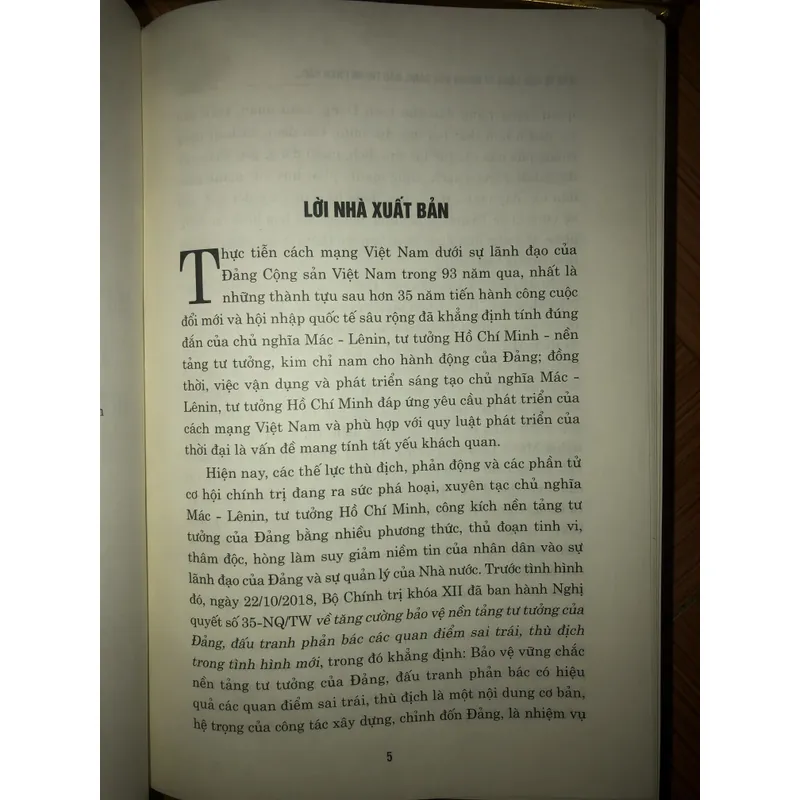 Bảo vệ nền tảng tư tưởng của Đảng, đấu tranh phản bác các quan điểm sai trái, thù địch  694438
