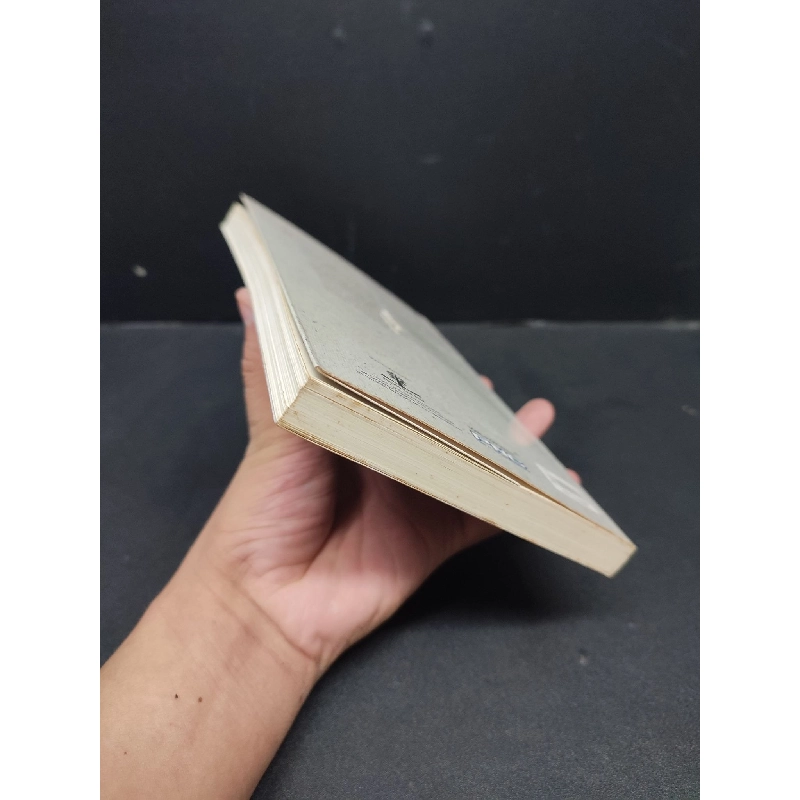 1981 mới 80% ố nhẹ 2012 HCM1406 Nguyễn Quỳnh Trang SÁCH VĂN HỌC 915443