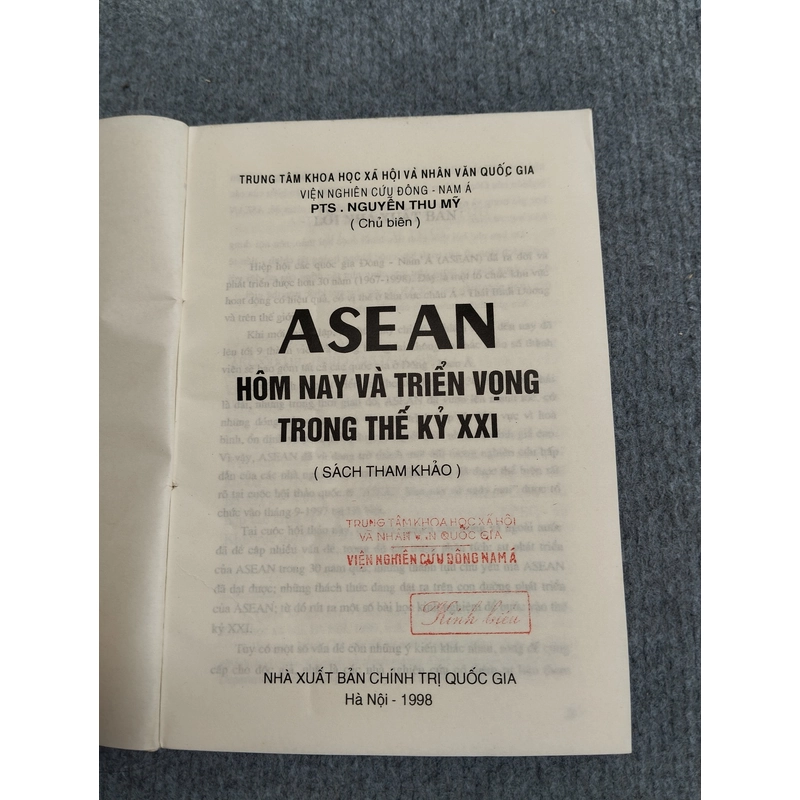 ASEAN HÔM NAY VÀ TRIỂN VỌNG TRONG THẾ KỶ XXI 533404