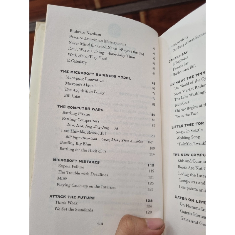 BILL GATES SPEAKS : INSIGHT FROM THE WORLD'S GREATEST ENTREPRENEUR - Janet Lowe 146531